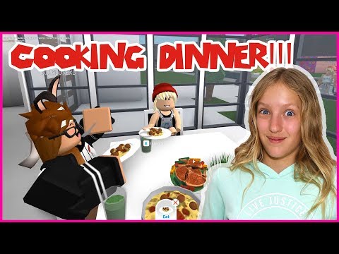 download lagu mp3 mp4 Worlds Biggest Dinner, download lagu Worlds Biggest Dinner gratis, unduh video klip Worlds Biggest Dinner