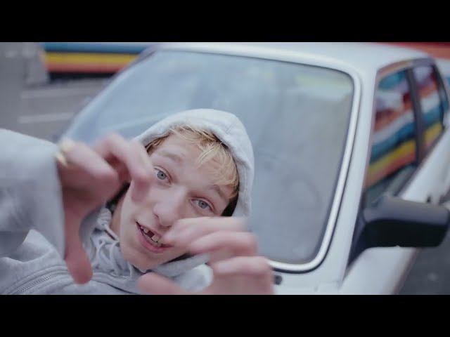  mit dem Titel 'Leben Ist Zu Kurz Um Angst Zu Haben' / Video ((jetzt ansehen))