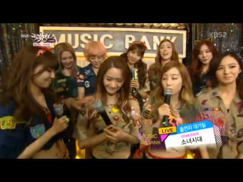 130104 Backstage with SNSD
