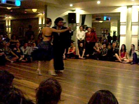 Sebastian Arce & Mariana Montes - "Pobre Flor"