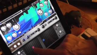 Video thumbnail for Waldorf Nave: iPad synthesizer demo 1 by Seen From Space