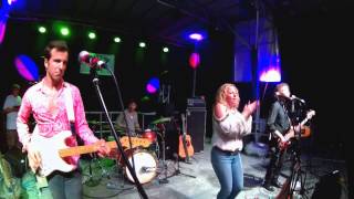 Amy Helm & The Handsome Strangers - Sky's Falling - I Cant Stand The Rain @ Apple Jam 8-22-2015