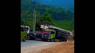 Download lagu story wa hino 500 di tanjakan mp3