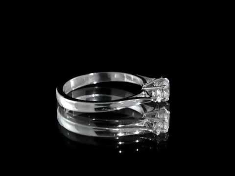 3-stone diamond ring 00112