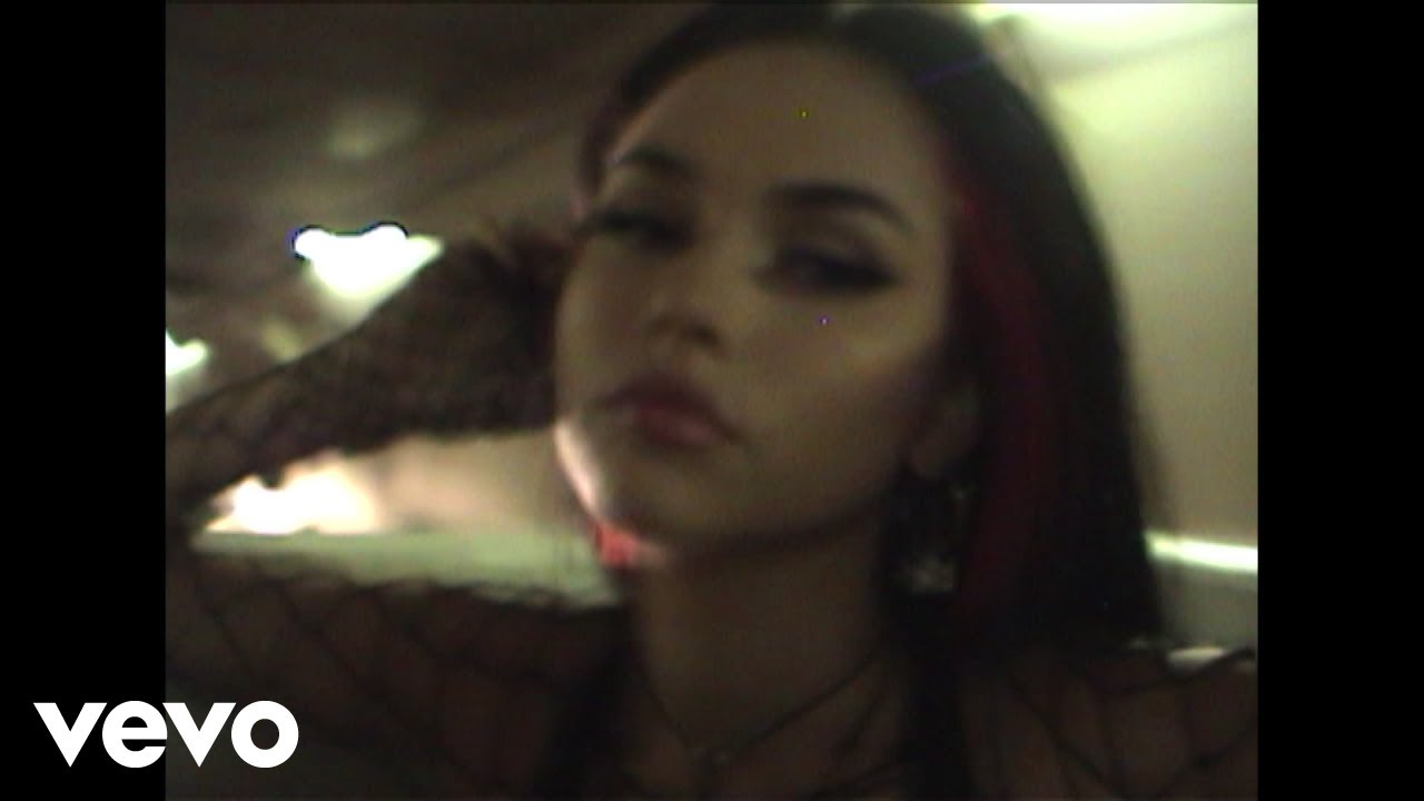 Maggie Lindemann — Different
