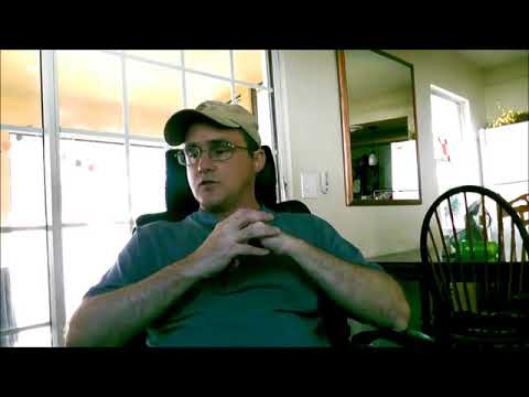 CLEAR EMERALD GREEN POOL WATER VS  SOLID GREEN WATER