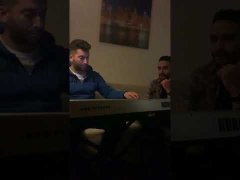 "Τις Στιγμές Που Μου Πήρες" cover- Ηλίας Γιαννίσης & Βαλάντης Χειλάκης