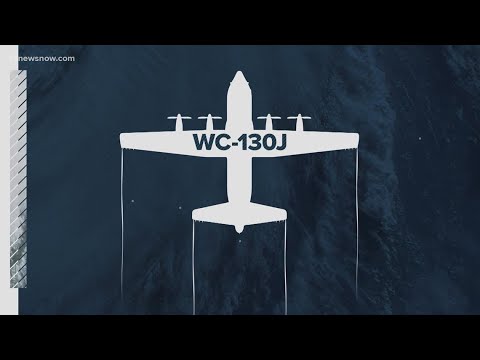 Hurricane Fast Facts: How Do Hurricane Hunters Get Inside Storms?