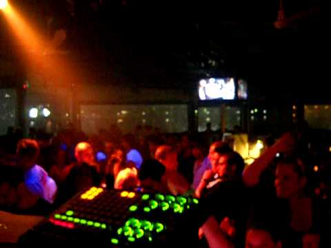 Dj Suzy Solar @ Jackson's Nightclub Tampa,Fl Jan 16, 2010.avi