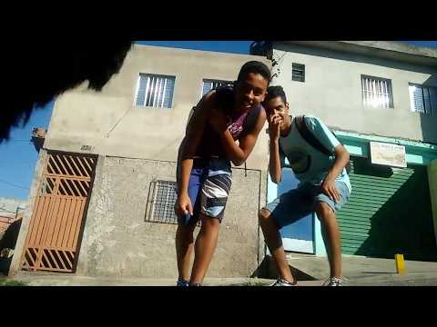 DESCEMOS UMA LADEIRA COM PATINETE (DEU RUIM) [IRMÃOS REBELDES]
