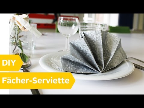 Servietten falten: Der Fächer – DIY Anleitung | Roombeez – powered by OTTO