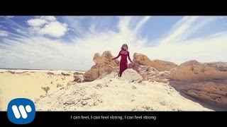 Jessie Chung - Be Strong (Official Video) with Subtitles 鍾潔希 钟洁希 英語歌曲 Be Strong 堅強 官方高畫質 完整MV