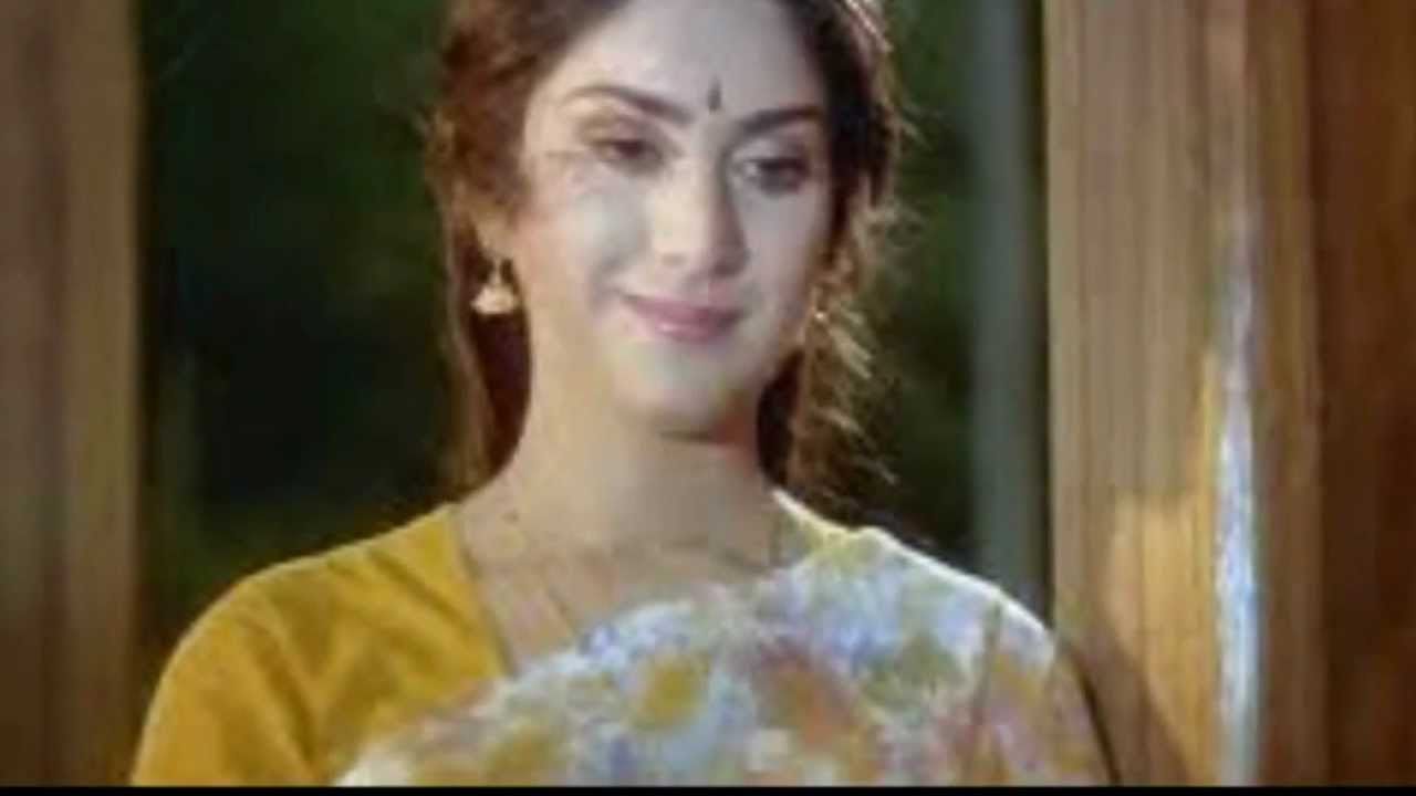 Bade Ghar Ke Bete Ke Nakhre Lyrics  | Bade Ghar Ki Beti | Rishi Kapoor, Meenakshi Seshadri | Anuradha Paudwal, Kavita Krishnamurthy | Laxmikant Shantaram Kudalkar (Laxmikant Pyarelal), Pyarelal Ramprasad Sharma (Laxmikant Pyarelal)