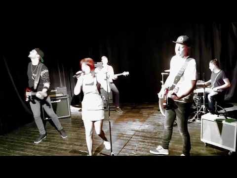 Wrak! - Wrak! - Generace