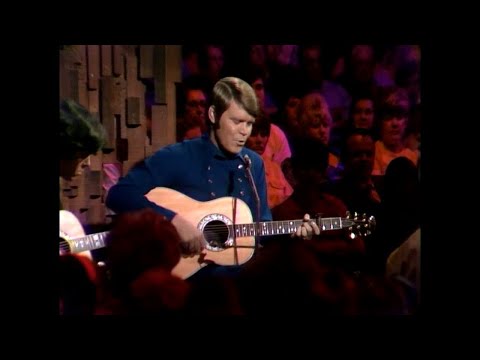 Glen Campbell - True Grit (1969 Performance & movie scenes)(stereo)