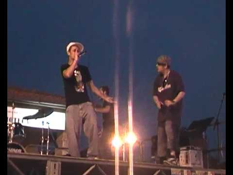 Only Smoke contro il sindaco di Capaccio "Welcome To Laurocco" live 2011