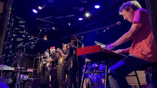 Yo La Tengo + horns | More Stars Than There Are In Heaven (boogie ver.) 12/25/22 Bowery Ballroom NYC