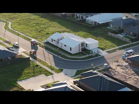 16 Cousins Street, Colac, VIC 3250, 3 રૂમ, 2 બાથરૂમ, House