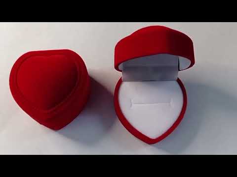 CAIXINHA VELUDO PARA 1 ANEL CORAÇÃO 4,5 X 5 CM