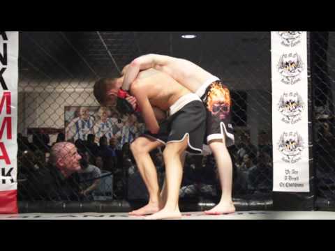 BCMMA#6 29.03.14 Cale Cross Vs. Dan Hunt - Amateur Flyweight MMA Contest