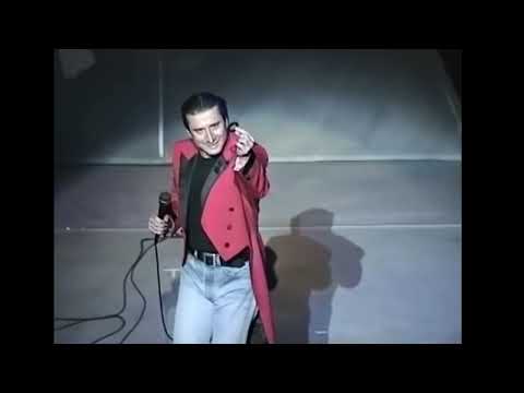 Lovin', Touchin', Squeezin' (and intro) - Steve Perry (Live in New York 1994)