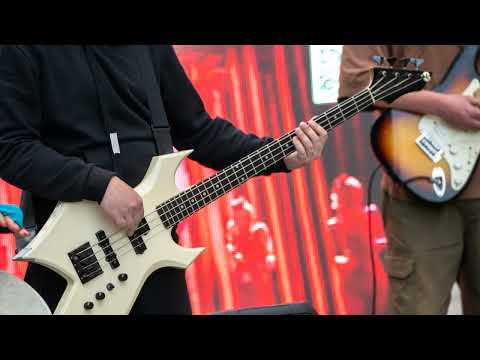 unknown Artist - Pod medenym nebem (bass backing track)