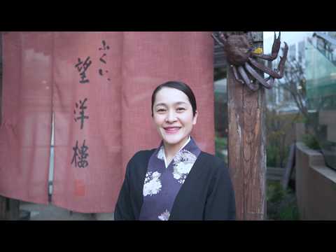 スマートフォンを見つめる人々: 深刻なメッセージを伝えるバイラル動画