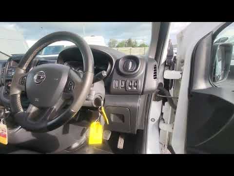 Nissan NV300 LWB 120 XE 1300 MY20 4DR - Image 2