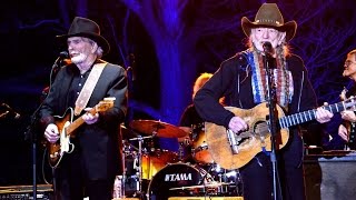 Willie Nelson and Merle Haggard - Where Dreams Come To Die - Django & Jimmie - Lyrics