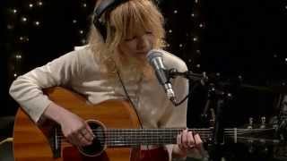 Jessica Pratt - Wrong Hand (Live on KEXP)