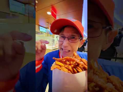 Trying all the foods at Madison Square Garden