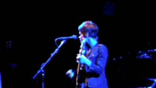 Vedera - Back to the Middle (clip)