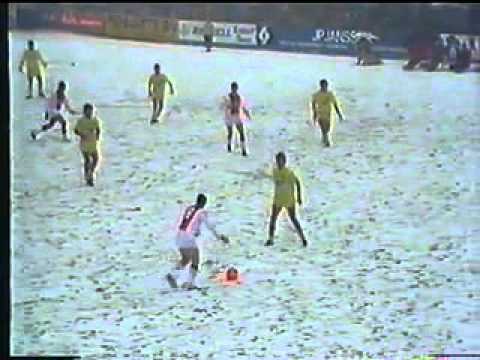 VVV-Venlo - Ajax Amsterdam 3-0 (15-2-87) in de sneeuw