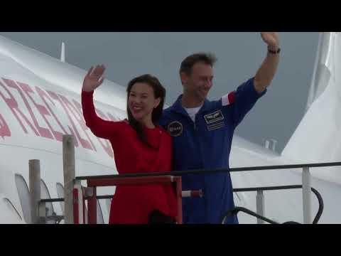 Kosmonauta w cieniu żony? Wiśniewska kradnie show po powrocie Uznańskiego