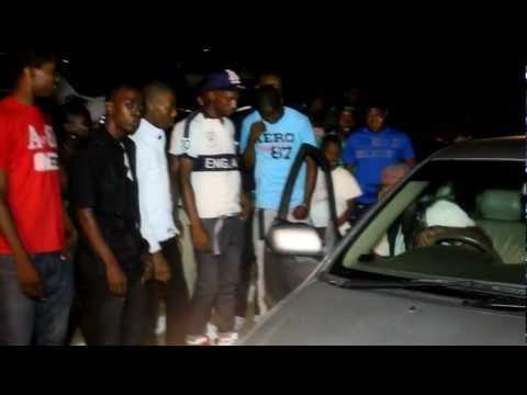 Bang Em Smurf ft Queenz Flip - My Hood