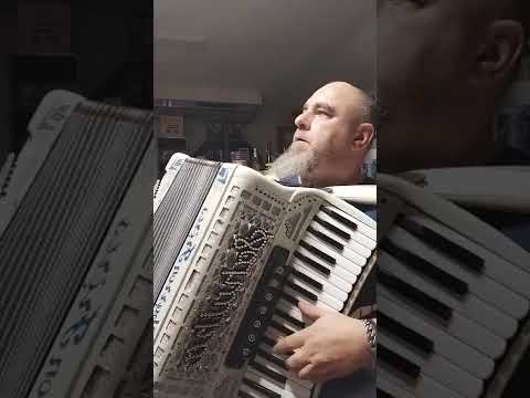 Pojď dál a zpívej - Akordeon