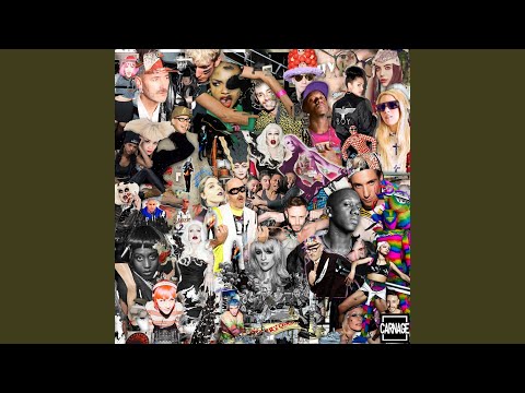 Boys That Go Woot! (feat. Roxy Cottontail)