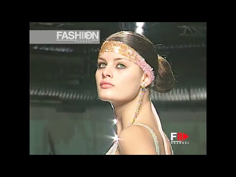 Blumarine : let's escape together