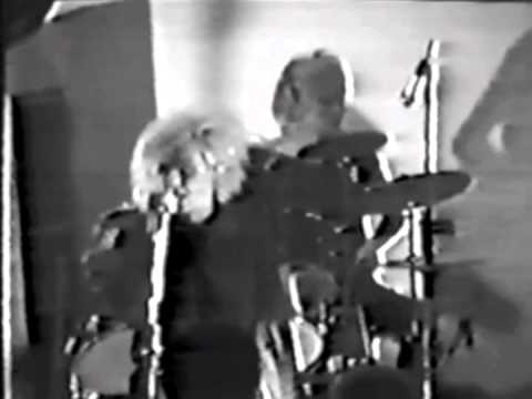 Xmal Deutschland - Hand In Hand (live) 1983