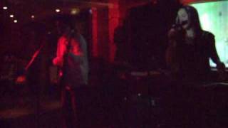 Eux Autres, 'The Things They Carried' (live in London, 30 July 2009)