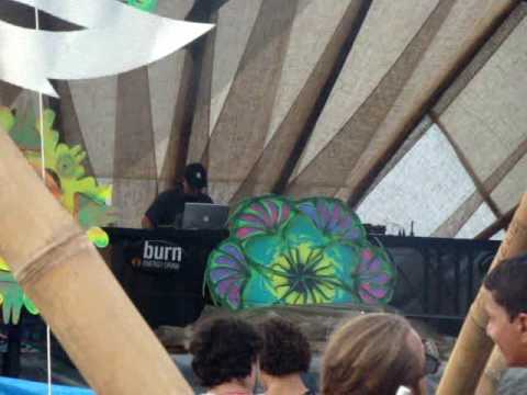 Pow Low live @Soulvision Festival 2010 - Main Stage