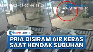 CCTV Detik-detik Pria di Bekasi Disiram Air Keras oleh OTK saat Hendak ke Musala Salat Subuh