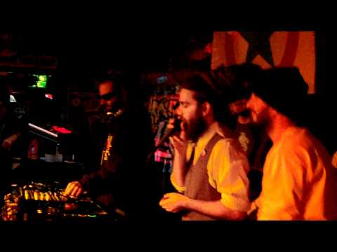 Dub Massive 2011 - Badda Skat LIVE - Dis a One Yah, Lick Up, Freestyle