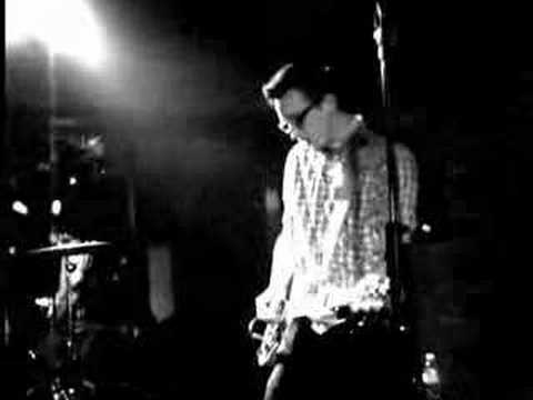 winepress - without you-live @ darkroom chicago oct 06 (B&W)