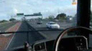 preview picture of video 'Scania R580 Auckland Harbour Bridge southbound SH1 NZ'