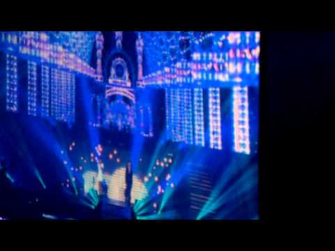 [FANCAM] 120208. MUSIC BANK PARIS - SooHyun and Hyorin [Special Stage]