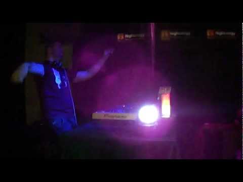 VICTOR PRADA LIVE @ ENTRANCE 06 - SALA STARVING - MADRID - SPAIN - 2/2