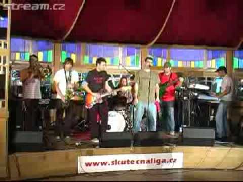 Těžko soudit motýla - Tezko soudit - live!