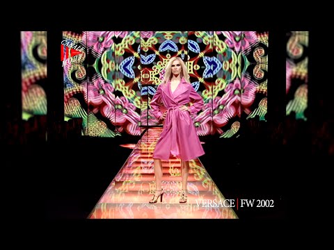 VERSACE Fall Winter 2002 Milan 4K - Canale Moda