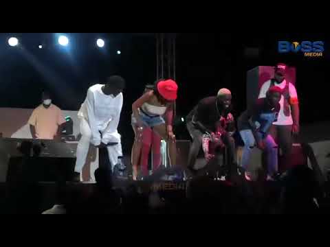 La nouvelle danse de Ngaaka et Matadi en exclusivité avec les étudiants de l’Ucad « King Baba »